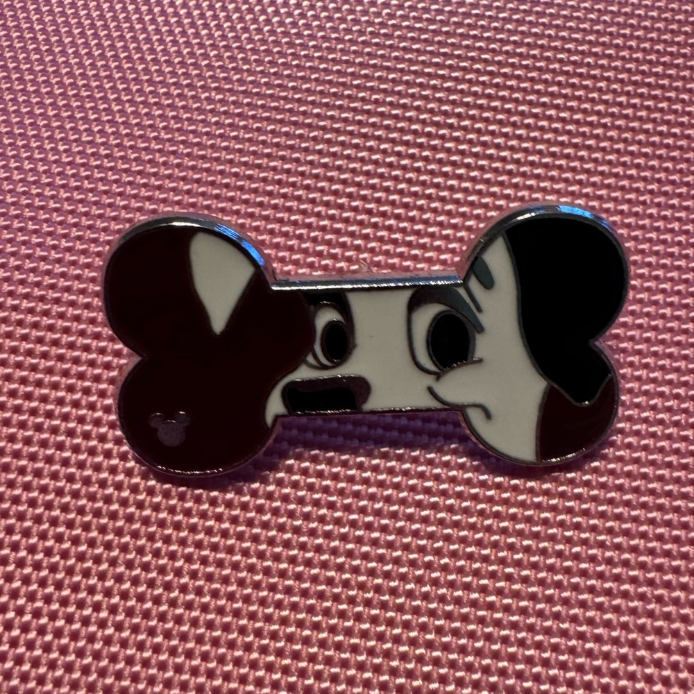 Disney Hidden Mickey 101 Dalmatians Bone Pin